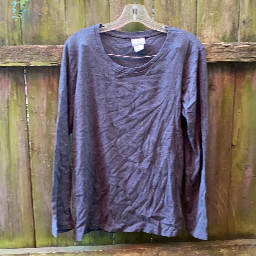 Oh baby by motherhood gray top sz. L